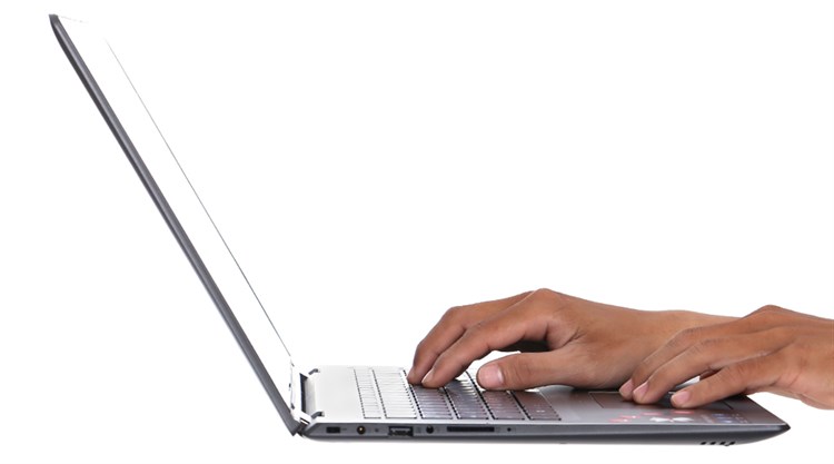 Laptop Lenovo Yoga 510 15IKB i5 7200U/4GB/1TB/Win10/(80VC002BVN) Màu Đen