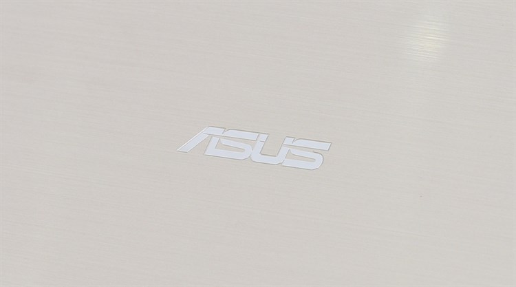 Laptop Asus A556UR i5 7200U/4GB/500GB/2GB 930MX/Win10/(DM398T)