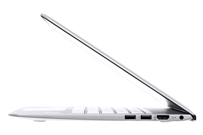 Laptop HP Envy 13 ab010TU i5 7200U/4GB/128GB/Win10/(Z4Q36PA) Màu Bạc