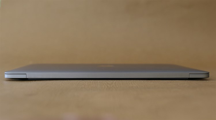 Laptop Apple Macbook Pro Touch MLW72SA/A i7 2.6GHz/16GB/256GB (2016) Màu Bạc