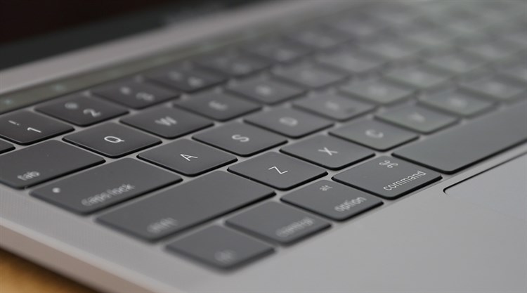 Laptop Apple Macbook Pro Touch MLW72SA/A i7 2.6GHz/16GB/256GB (2016) Màu Bạc