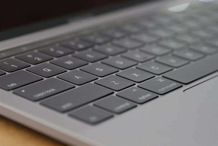 Laptop Apple Macbook Pro Touch MLW72SA/A i7 2.6GHz/16GB/256GB (2016) Màu Bạc