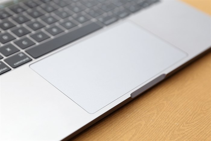 Laptop Apple Macbook Pro Touch MLW72SA/A i7 2.6GHz/16GB/256GB (2016) Màu Bạc