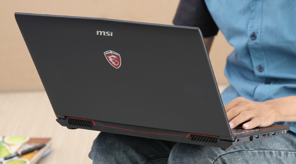 Laptop MSI GL62M 7RDX i5 7300HQ/8GB/1TB/2GB GTX1050/Win10