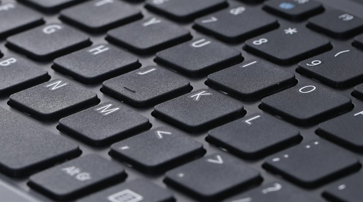 Laptop Acer Aspire E5 575 32X6 i3 7100U/4GB/128GB/Win10/(NX.GE6SV.010) Màu Đen