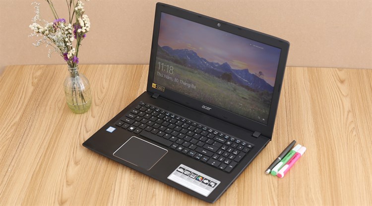 Laptop Acer Aspire E5 575 32X6 i3 7100U/4GB/128GB/Win10/(NX.GE6SV.010) Màu Đen