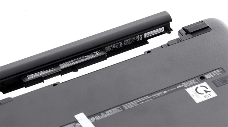 Laptop HP 15 ay526TU i3 6006U/4GB/500GB/Win10/(Z6Y45PA)