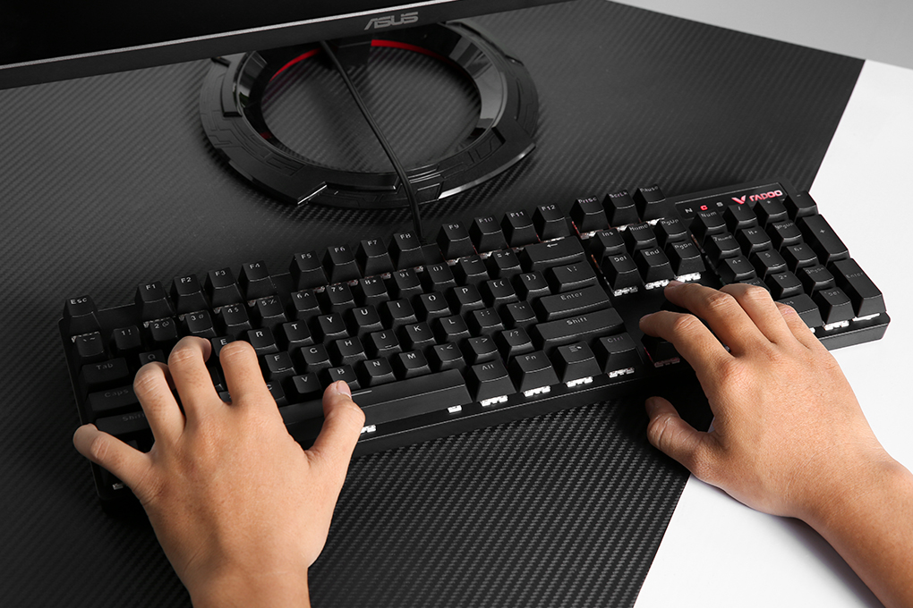 Bàn Phím Cơ Có Dây Gaming Rapoo V500 Pro Rainbow Backlit Màu Đen