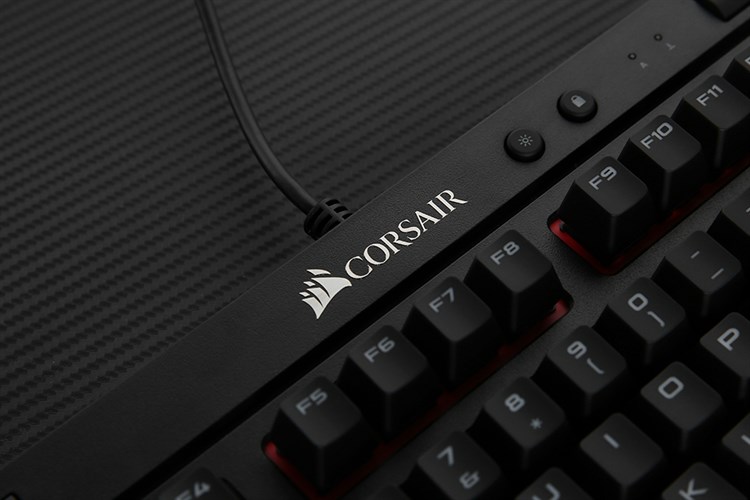 Bàn Phím Cơ Có Dây Gaming Corsair K63 Compact Mechanical Màu Đen