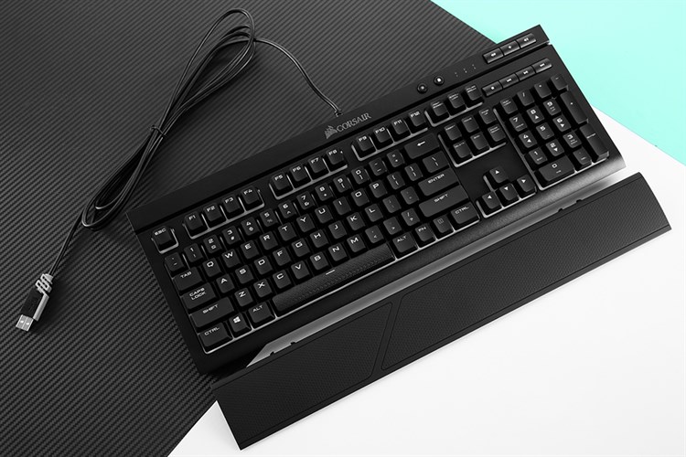 Bàn Phím Cơ Có Dây Gaming Corsair K68 RGB Mechanical Màu Đen