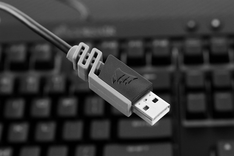 Bàn Phím Cơ Có Dây Gaming Corsair K68 RGB Mechanical Màu Đen