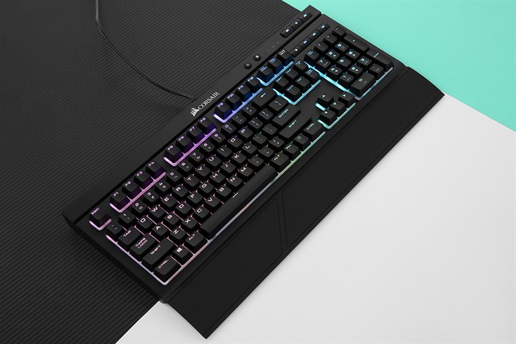 Bàn Phím Cơ Có Dây Gaming Corsair K68 RGB Mechanical Màu Đen