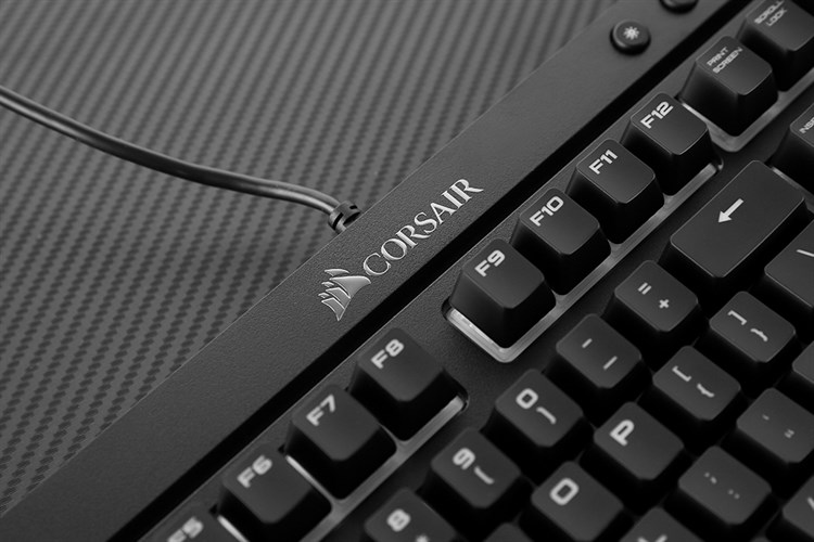 Bàn Phím Cơ Có Dây Gaming Corsair K68 RGB Mechanical Màu Đen