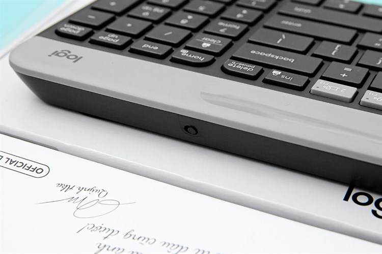 Bàn Phím Không Dây Bluetooth Logitech K580 Màu Đen