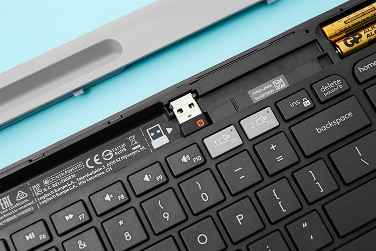 Bàn Phím Không Dây Bluetooth Logitech K580 Màu Đen