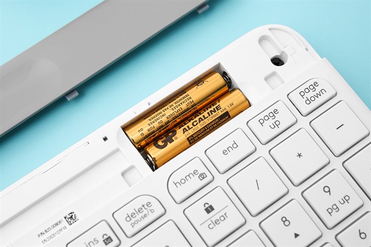 Bàn Phím Không Dây Bluetooth Logitech K580 Màu Trắng