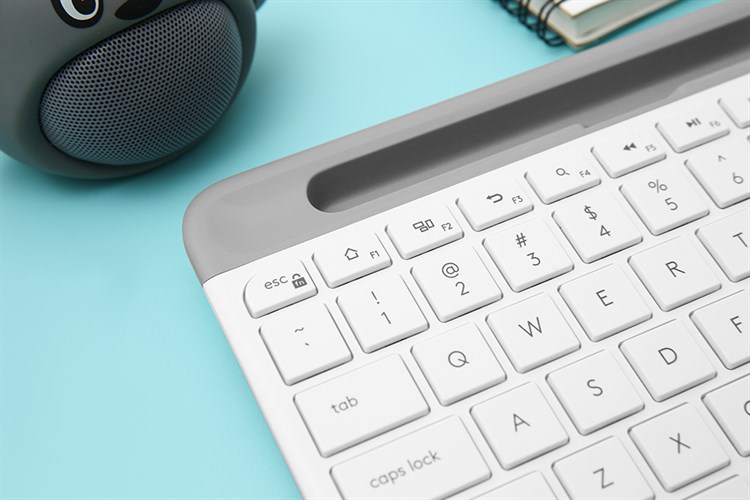 Bàn Phím Không Dây Bluetooth Logitech K580 Màu Trắng