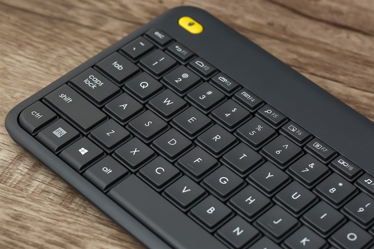 Bàn Phím Không Dây Touchpad Logitech K400 Plus Màu Đen