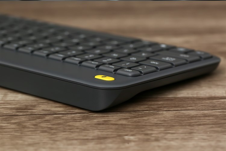 Bàn Phím Không Dây Touchpad Logitech K400 Plus Màu Đen