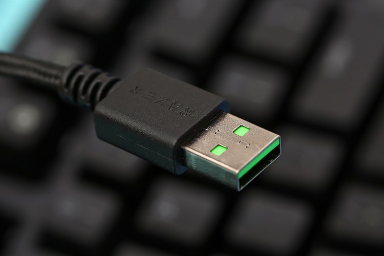 Bàn Phím Cơ Có Dây Gaming Razer BlackWidow Màu Đen