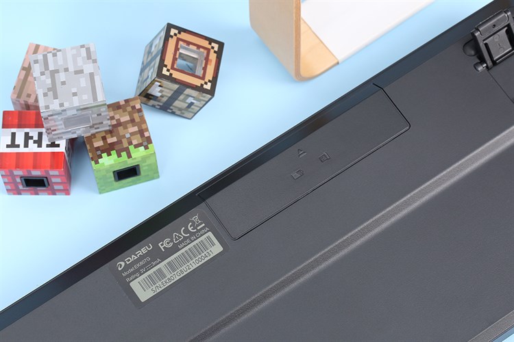 Bàn Phím Không Dây DareU EK807G Màu Đen