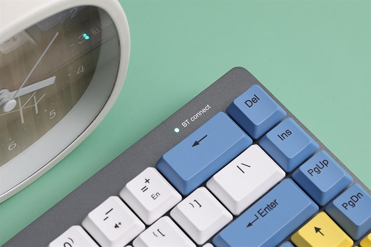 Bàn Phím Bluetooth DareU EK868 Màu Đen