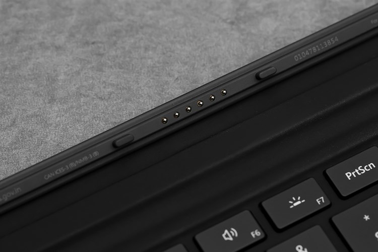 Bàn Phím Microsoft Surface Pro Type Màu Đen