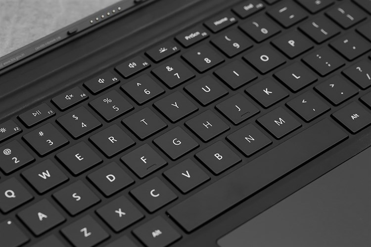 Bàn Phím Microsoft Surface Pro Type Màu Đen