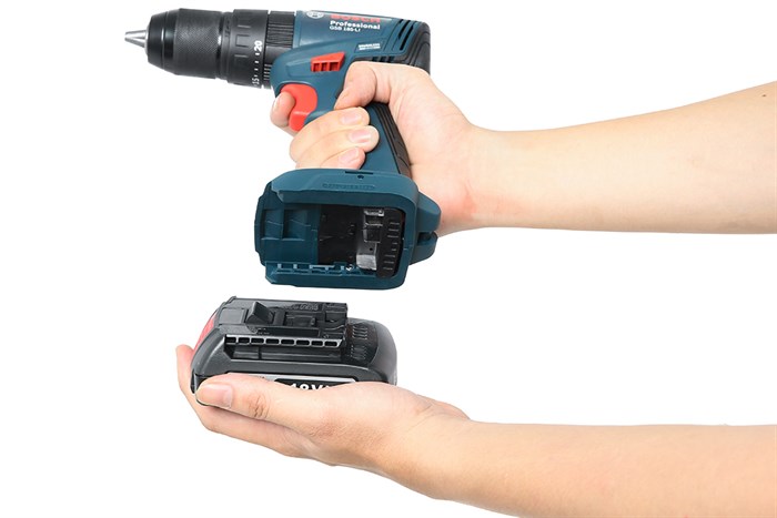 Máy khoan vặn vít pin Bosch GSB 185-LI 18V (1 pin, 1 sạc) Màu Xanh Dương