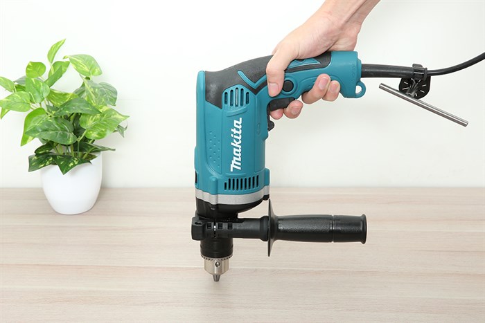 Máy khoan búa điện Makita HP1630 710W Màu Xanh lá
