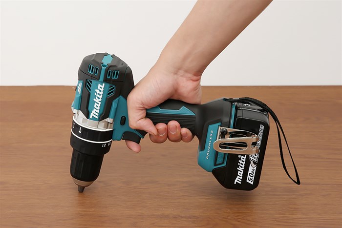 Máy khoan búa, vặn vít pin Makita DHP484RTE 18V (2 pin, 1 sạc)