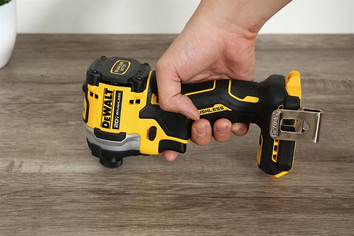 Máy vặn vít pin Dewalt DCF850N-B1 18V (không kèm pin, sạc)