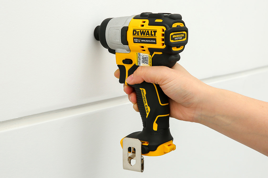 Máy vặn vít pin Dewalt DCF801N-KR 12V (không kèm pin, sạc) Màu Đen - Vàng