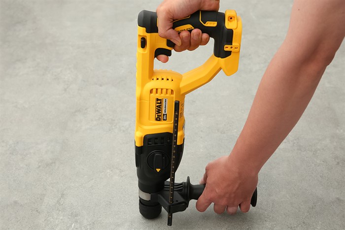 Máy khoan bê tông pin Dewalt DCH133N-KR 18V (không kèm pin, sạc)