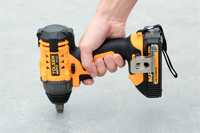 Bộ 2 máy khoan pin và máy vặn bu lông pin Tolsen 87240 20V Màu Đen - Vàng