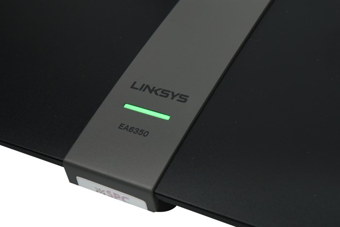 Router Linksys EA6350 AC1200 Băng tần kép Màu Đen