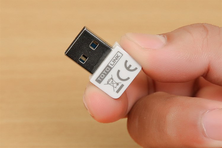 USB Wifi 150Mbps Totolink N150USM Trắng Màu Trắng