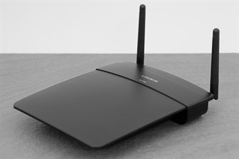 Router Wifi Chuẩn N Linksys E1700 - 2