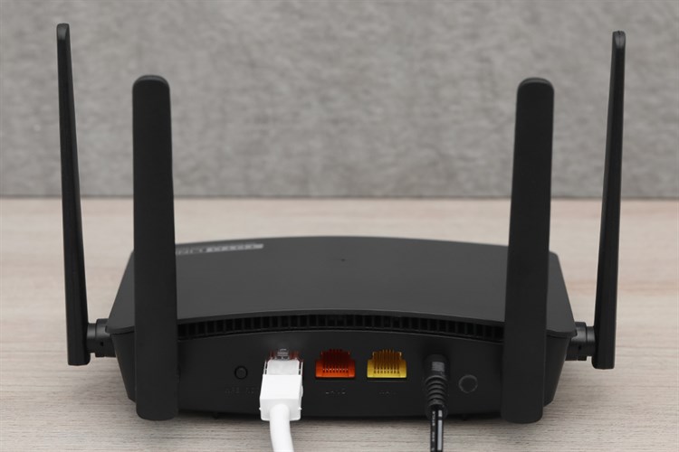 Router Wifi chuẩn AC1200 Totolink A710R Màu Đen