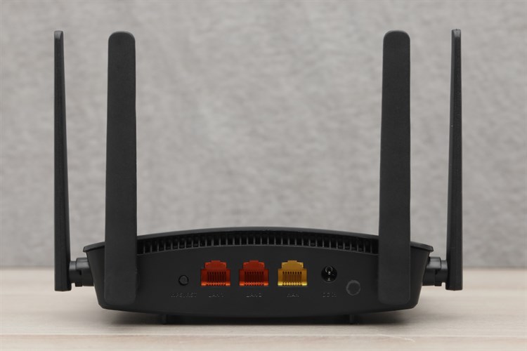 Router Wifi chuẩn AC1200 Totolink A710R Màu Đen