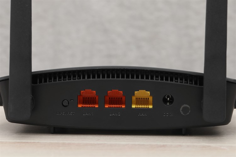 Router Wifi chuẩn AC1200 Totolink A710R Màu Đen