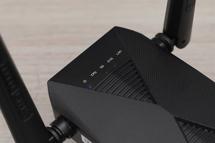 Repeater mở rộng sóng Wifi chuẩn AC1200 Totolink EX1200T Màu Đen