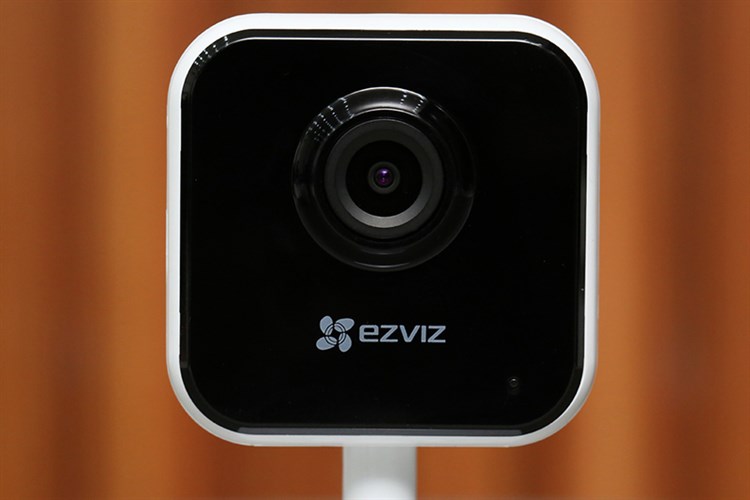 Camera IP 2MP Ezviz CS-C1HC (D0-1D2WFR) Màu Trắng