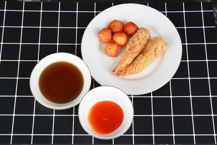 Bộ 12 món tô chén dĩa sứ viền vàng 12K Minh Châu BQ12 Màu Trắng