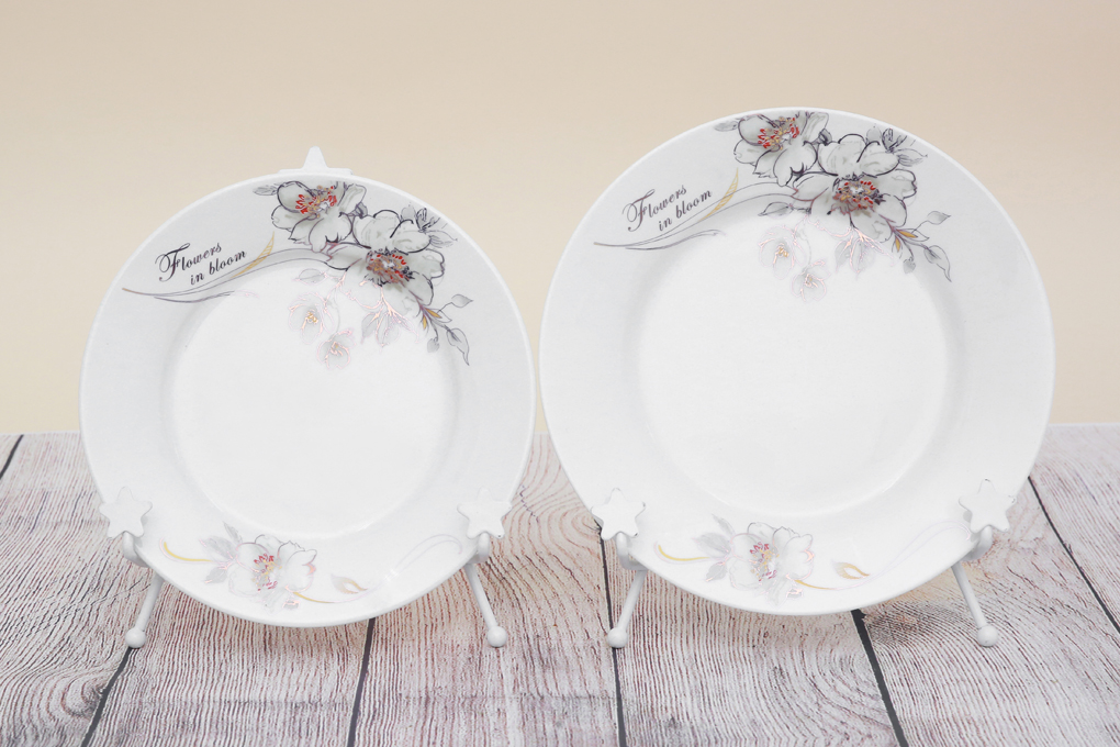 Dĩa lớn 20 cm, dĩa trung 18 cm thích hợp đựng các món xào, chiên - Bộ bàn ăn gốm sứ Minh Châu 28 món BQ28 - hoa 7 Dĩa lớn 20 cm, dĩa trung 18 cm thích hợp đựng các món xào, chiên - Bộ bàn ăn gốm sứ Minh Châu 28 món BQ28 - hoa 7