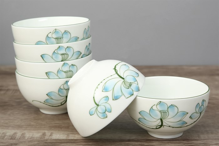 Bộ 12 món tô chén dĩa sứ Bát Tràng UNC DS610 sen xanh Màu Trắng