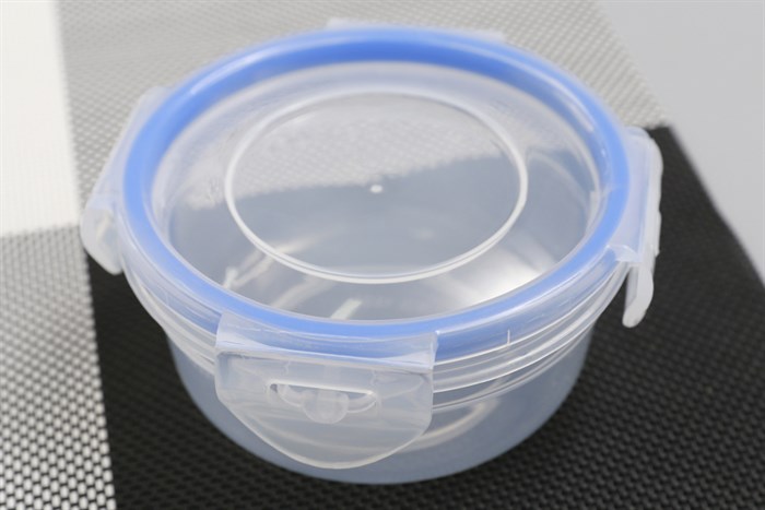 Hộp đựng thực phẩm nhựa Thái Lan 250 ml JCJ HN007 Màu Trắng