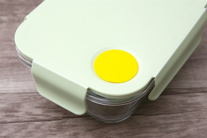 Hộp đựng thực phẩm thủy tinh 630 ml Hommy GB13G14168AW Màu Xanh lá