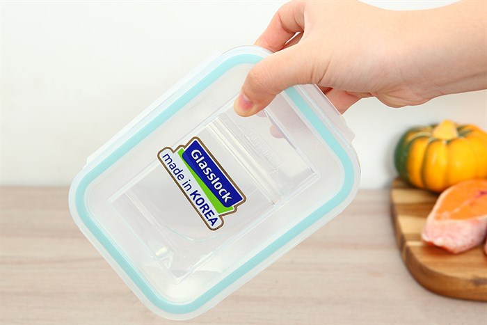Hộp đựng thực phẩm thủy tinh 2 ngăn 670 ml Glasslock MCRK067 Màu Trắng