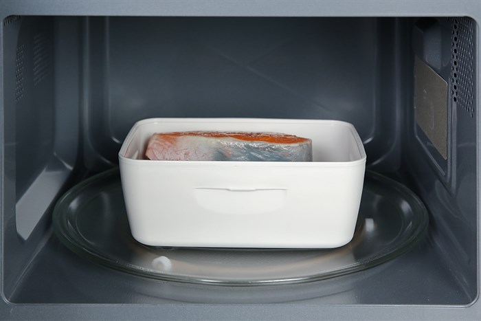 Hộp đựng cơm nhựa 2 tầng 930 ml Delites 1372 Màu Màu be